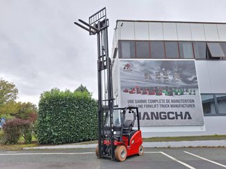 Four wheel front forklift Hangcha A4W25 - 6