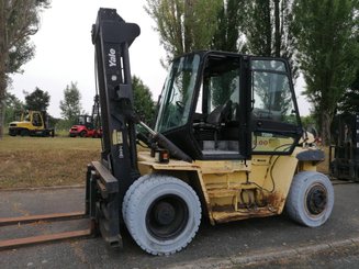 Four wheel front forklift Yale GLP 90 DB - 1
