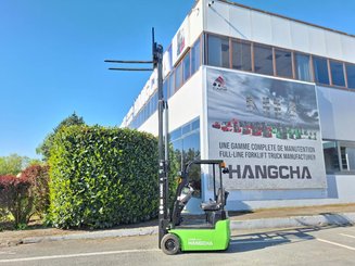 Three wheel front forklift Hangcha X3W10-I (CPDS10-XD4-I)