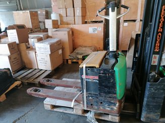 Pedestrian pallet truck Caterpillar NPP20M - 1