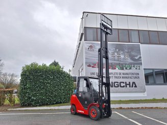 Four wheel front forklift Hangcha XF25G - 7