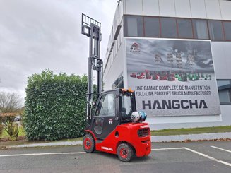 Four wheel front forklift Hangcha XF25G - 10
