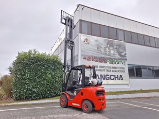 Four wheel front forklift Hangcha XF25G - 10