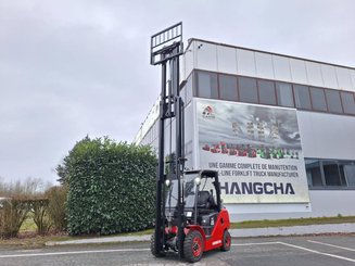 Four wheel front forklift Hangcha XF25G - 6