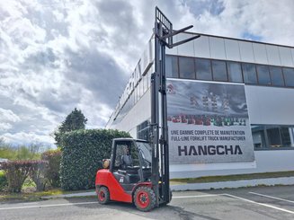 Four wheel front forklift Hangcha XF35G