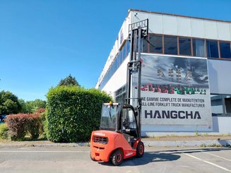 Four wheel front forklift Hangcha XF25D