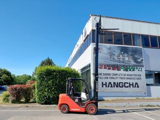 Four wheel front forklift Hangcha XF25D