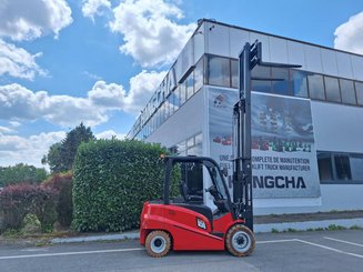 Four wheel front forklift Hangcha A4W50-E