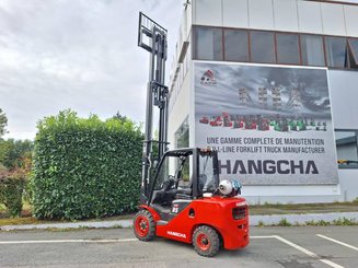 Four wheel front forklift Hangcha XF35G - 10