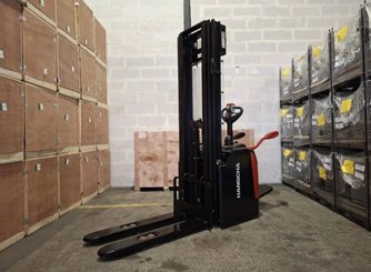 Stacker truck with folding platform Hangcha CDD16-AZ3S