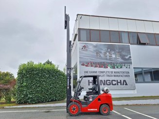 Four wheel front forklift Hangcha XF35G - 6
