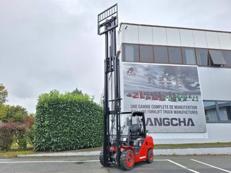 Four wheel front forklift Hangcha XF35G - 5