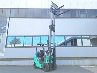 Four wheel front forklift Mitsubishi FG15N