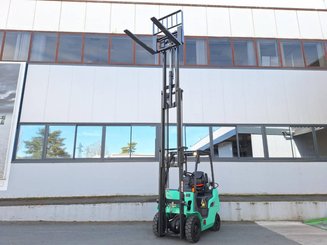 Four wheel front forklift Mitsubishi FG15N