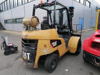 Four wheel front forklift Caterpillar GP40N - 1