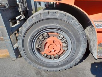 Four wheel front forklift Mora M180C