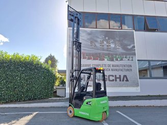 Three wheel front forklift Hangcha XC3-18i (CPDS18-XCC2G-SI)