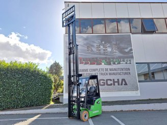 Three wheel front forklift Hangcha XC3-18i (CPDS18-XCC2G-SI)