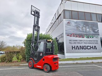 Four wheel front forklift Hangcha XF25D - 10