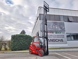 Four wheel front forklift Hangcha XF35G-2