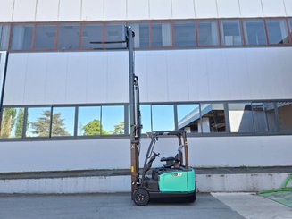 Three wheel front forklift Mitsubishi FB16N2T