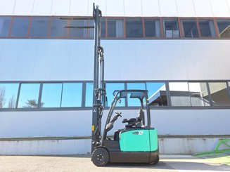 Three wheel front forklift Mitsubishi FB16N2T