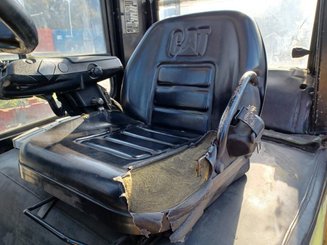 Four wheel front forklift Caterpillar DP50K2