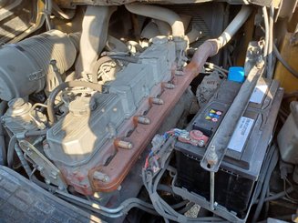 Four wheel front forklift Caterpillar DP50NT - 10