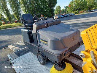 Industrial sweeper Kärcher KM130/300RLFG
