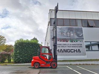 Four wheel front forklift Hangcha XF35D-2