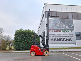 Four wheel front forklift Hangcha A4W18