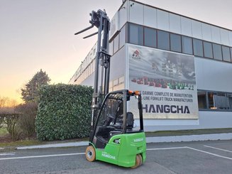 Three wheel front forklift Hangcha XC3-18i (CPDS18-XCC2G-SI) - 9