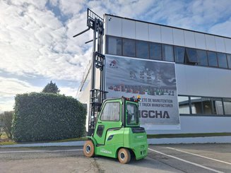 Four wheel front forklift Hangcha AE25-I