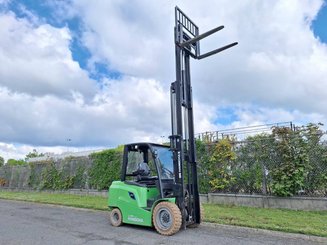 Four wheel front forklift Hangcha AE35-I - 7