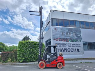 Four wheel front forklift Hangcha XF35G-2