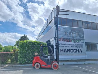 Four wheel front forklift Hangcha XF35G-2