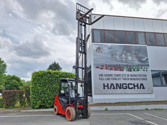 Four wheel front forklift Hangcha XF35G-2