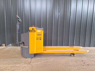 Pedestrian pallet truck OMG 330K - 10