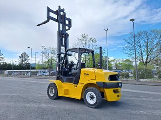 Four wheel front forklift Yale GDP70VX - 8