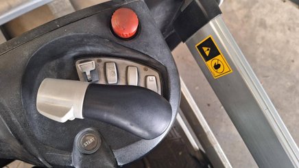 Man-up order picker Caterpillar NOH10N