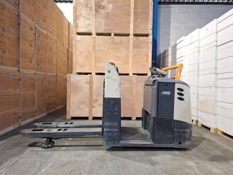 Low-level order picker Crown GPC3020
