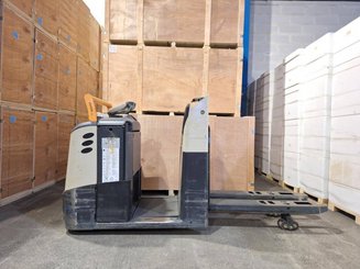 Low-level order picker Crown GPC3020