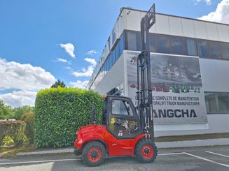 All-terrain forklift Hangcha TT25-4