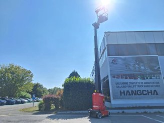 Vertical lift platform Hangcha HV110D