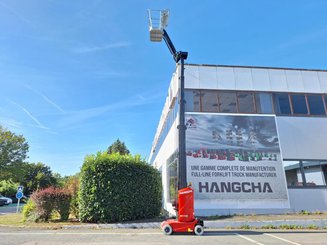 Vertical lift platform Hangcha HV110D