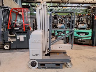Vertical lift platform JLG 20MVL