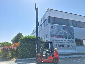Four wheel front forklift Hangcha XF25G-2 - 8