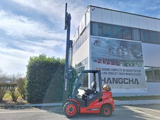 Four wheel front forklift Hangcha XF30G-2 - 8