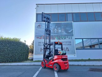Four wheel front forklift Hangcha XF30G-2 - 10