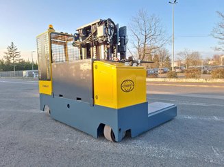 Multidirectional sideloader Combilift ESL3545